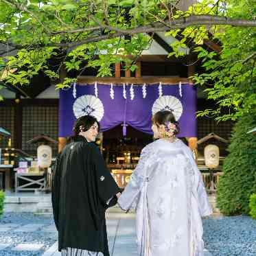 東京大神宮マツヤサロン 緑あふれる境内