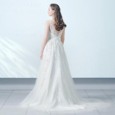 ウエディングドレス