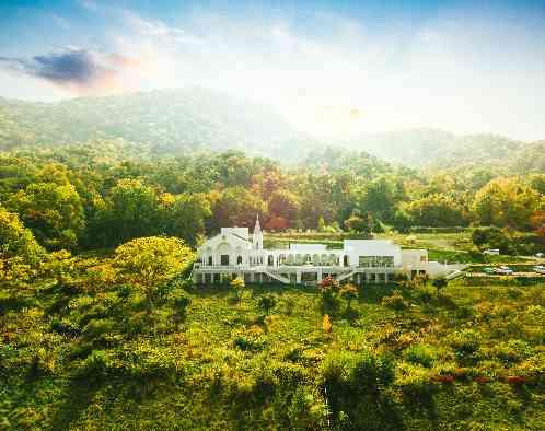 ローズガーデンクライスト教会の画像1