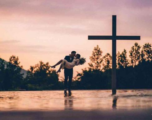 プリムローズガーデン 森と水の教会の画像2