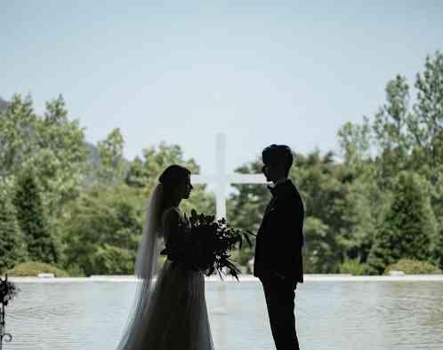 プリムローズガーデン 森と水の教会の写真1