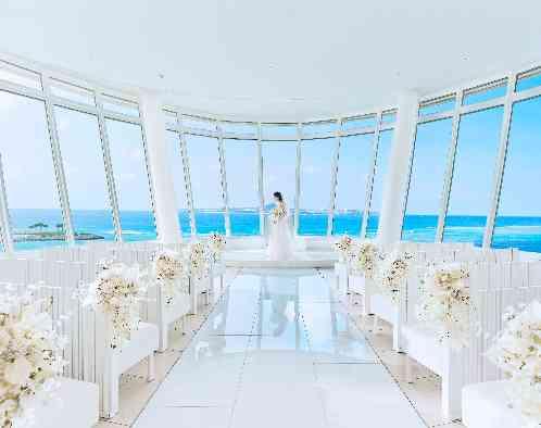 白の教会/アールイズ・ウエディングの写真2