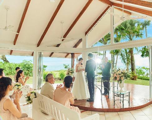 アラマンダグレートバリアリーフ / ワタベウェディングの画像3