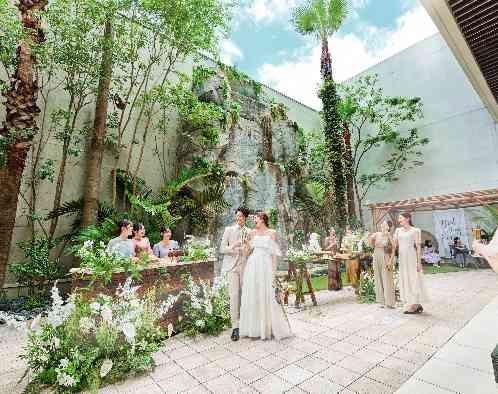 ル・センティフォーリア大阪 ●クラウディアホールディングスの写真2