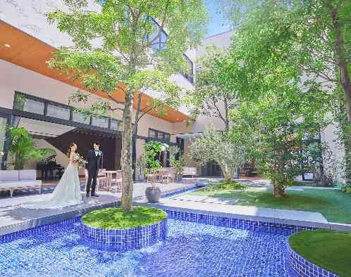 LAZOR GARDEN NAGOYA(ラソール ガーデン 名古屋)の写真1