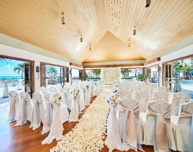 ハウテラス・ウエディング・アット・ハレクラニ / ワタベウェディングの写真1