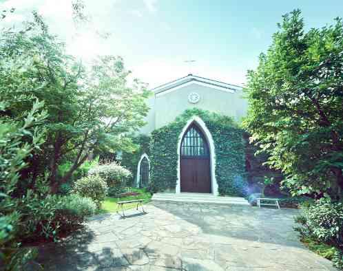 南青山サンタキアラ教会の写真1