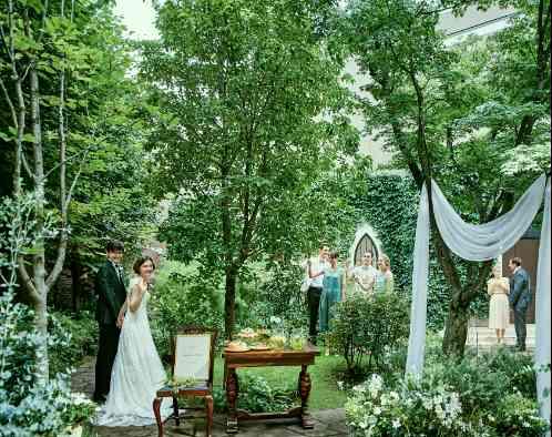 南青山サンタキアラ教会の写真3