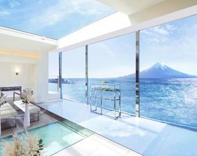 SCAPES THE SUITE（スケープス　ザ　スィート）