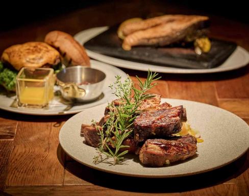CEDAR THE CHOP HOUSE & BAR(セダー ザ チョップ ハウスアンドバー)の画像3