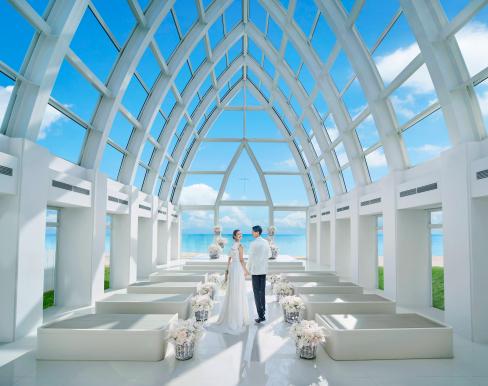 太陽が彩る自然の教会/アールイズ・ウエディングの写真1