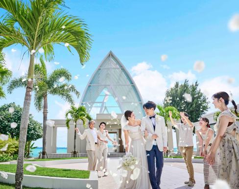 太陽が彩る自然の教会/アールイズ・ウエディングの写真2