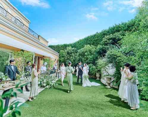 アニヴェルセル 江坂(新大阪)の写真1