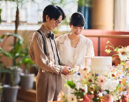 グラナダスィート オン ア ターブルの画像3