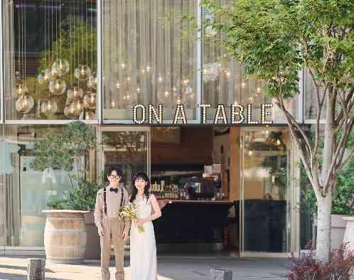 グラナダスィート オン ア ターブルの写真5