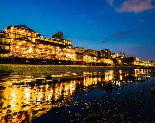 FUNATSURU KYOTO KAMOGAWA RESORT(鮒鶴京都鴨川リゾート)の写真1