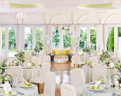 AFFRANCHIR QUEEN’S COURT(アーフランシェル・クィーンズコート)の写真1