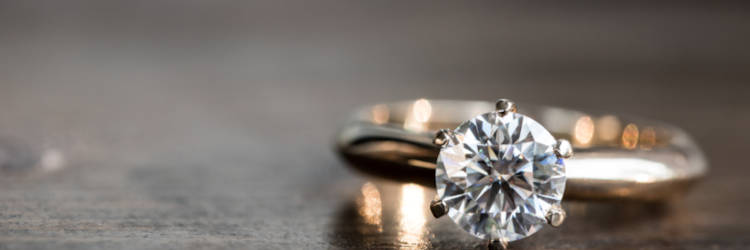 婚約指輪,ダイヤ