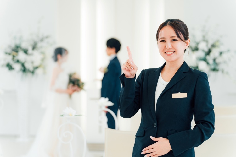 新郎新婦　ウエディングプランナー