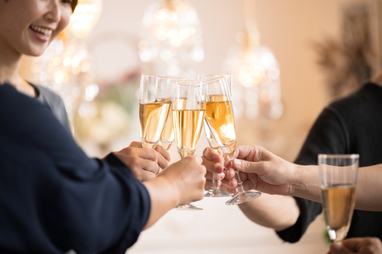 全体の32.1％の実施率！会費制結婚式のメリットデメリットまとめ