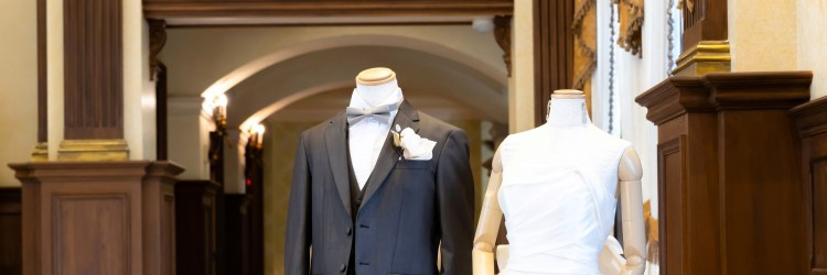 結婚式　タキシード　ウエディングドレス