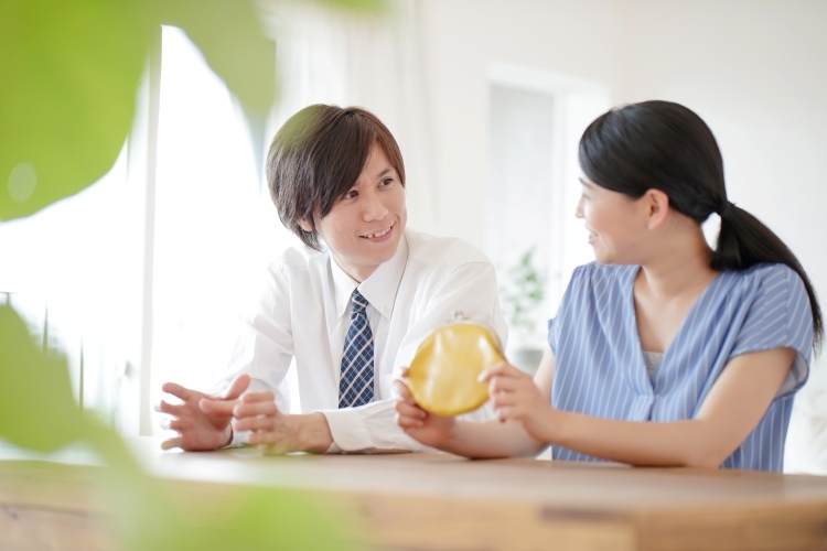 カップル　費用　財布