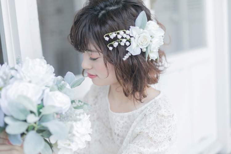 新婦　ヘアスタイル　ブーケ