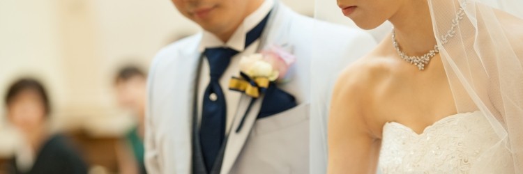 新郎新婦　チャペル　挙式