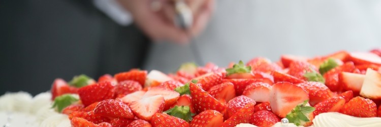 ウエディングケーキ ケーキ入刀