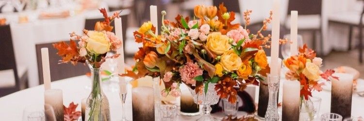 披露宴　テーブル　装花　秋
