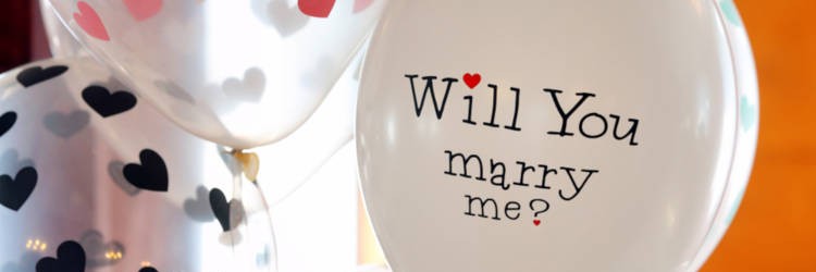 風船　プロポーズ　パーティー