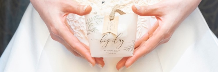 新婦　ウエディングドレス　プチギフト
