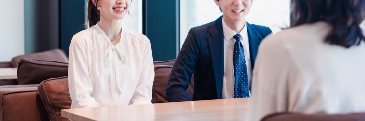 カップル　顔合わせ　挨拶