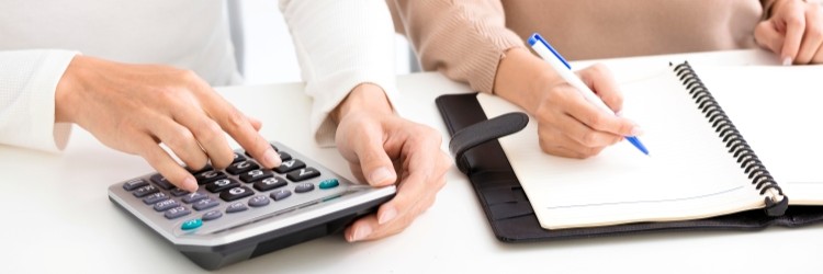 カップル　費用　電卓