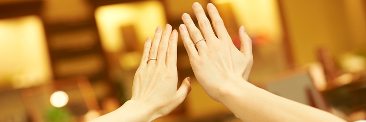 結婚指輪 カップル 新郎新婦