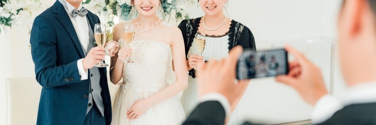 新郎新婦 ゲスト 写真撮影