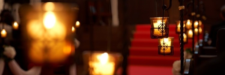 チャペル　バージンロード　ランタン