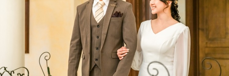 新郎新婦　入場　カジュアル