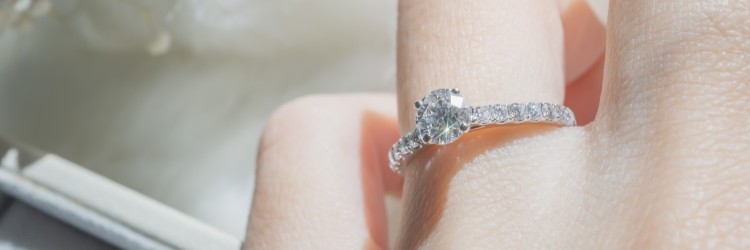 婚約指輪　エタニティ