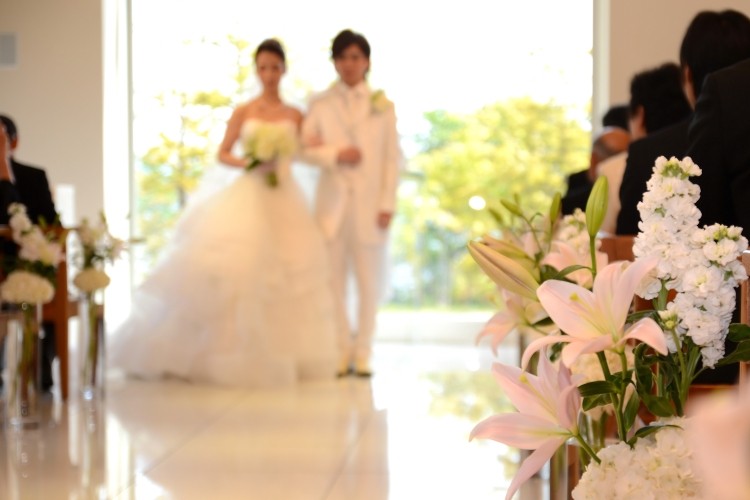 新郎新婦　チャペル　結婚式