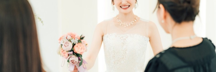 新婦　ゲスト　結婚式　
