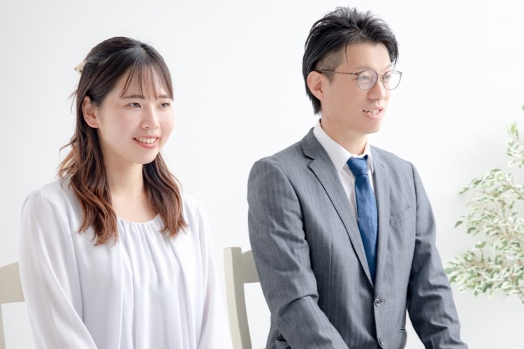 カップル　顔合わせ　挨拶