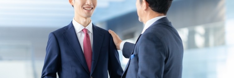会社　上司　挨拶