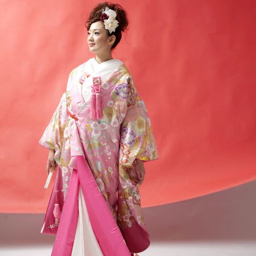 結婚式の前撮りは和装が人気！イマドキ和装の前撮り事情