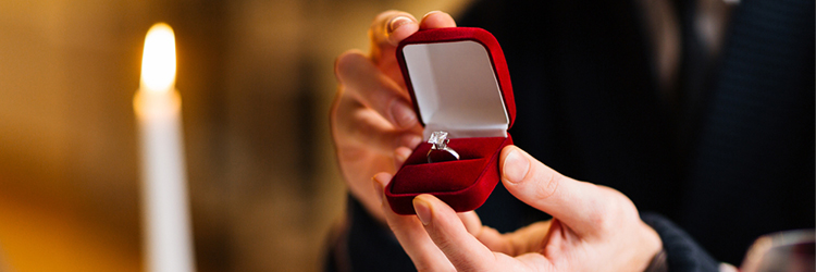 結婚指輪　プロポーズ