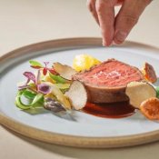 【GW限定】＼先着2組／貸切プール×料理ランクUP×ドレス試着の詳細を見る