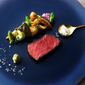 ＼組数限定*おもてなしW体験／オマール×国産牛コース3万円相当無料試食の詳細を見る