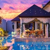 【5周年記念★21大特典×来館*4万円進呈】霜降り和牛×貸切邸宅W