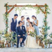 アットホーム*少人数婚×3万円相当の豪華試食×ギフト券5千円の詳細を見る