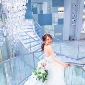 【憧れ花嫁FULL体験】黒毛和牛&オマール海老試食×感動挙式